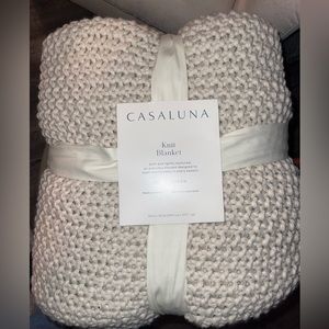 Casaluna knit blanket full/queen
